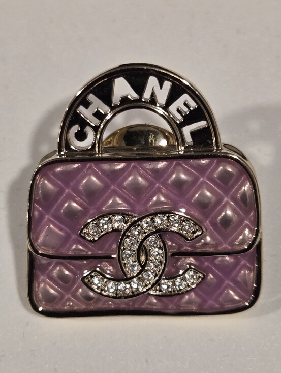 CHANEL Jewelry - #134 - CHANEL Metal Strass Pin Brooch ABD441, pink bag with rhinestones